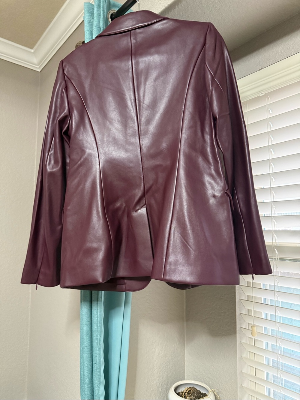 Good American Women Faux Leather Blazer Jacket - Burgundy - Picture 2 of 6